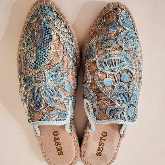 SESTO MEUCCI Sz 8 Lace Espadrille Mules Floral Applique Gold Blue Natural Color - Picture 11 of 16